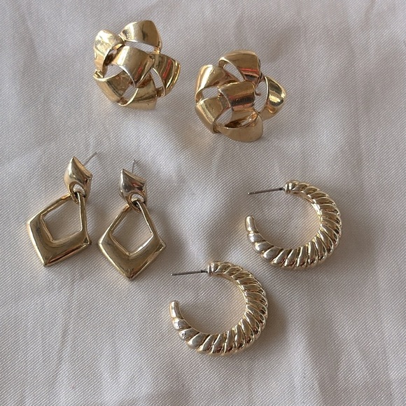 Vintage Gold Tone Textured Statement Earring Set Bow Button, Hoops & Drop Design - Picture 1 of 16